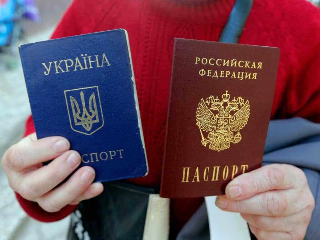 Как получить беженцам гражданство РФ в 2021 году