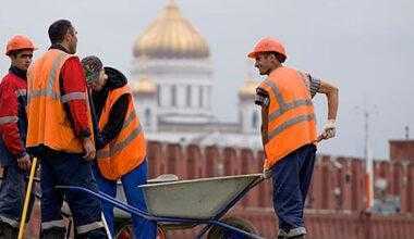 Жириновский предложил ограничить въезд мигрантов в РФ
