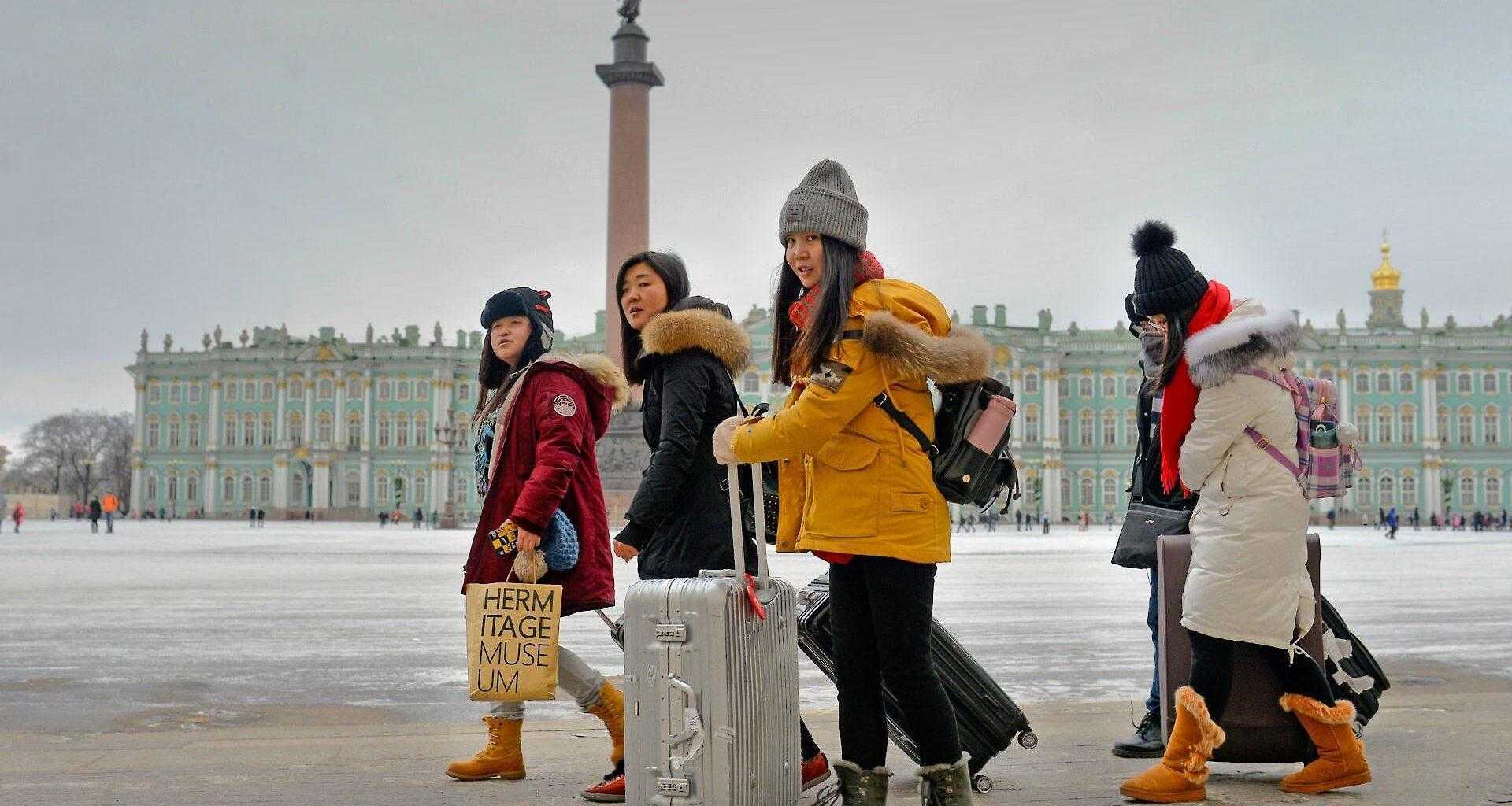 Китайские туристы в СПб