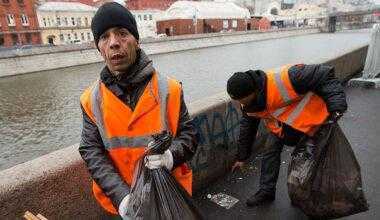 мигранты уборка улиц в россии